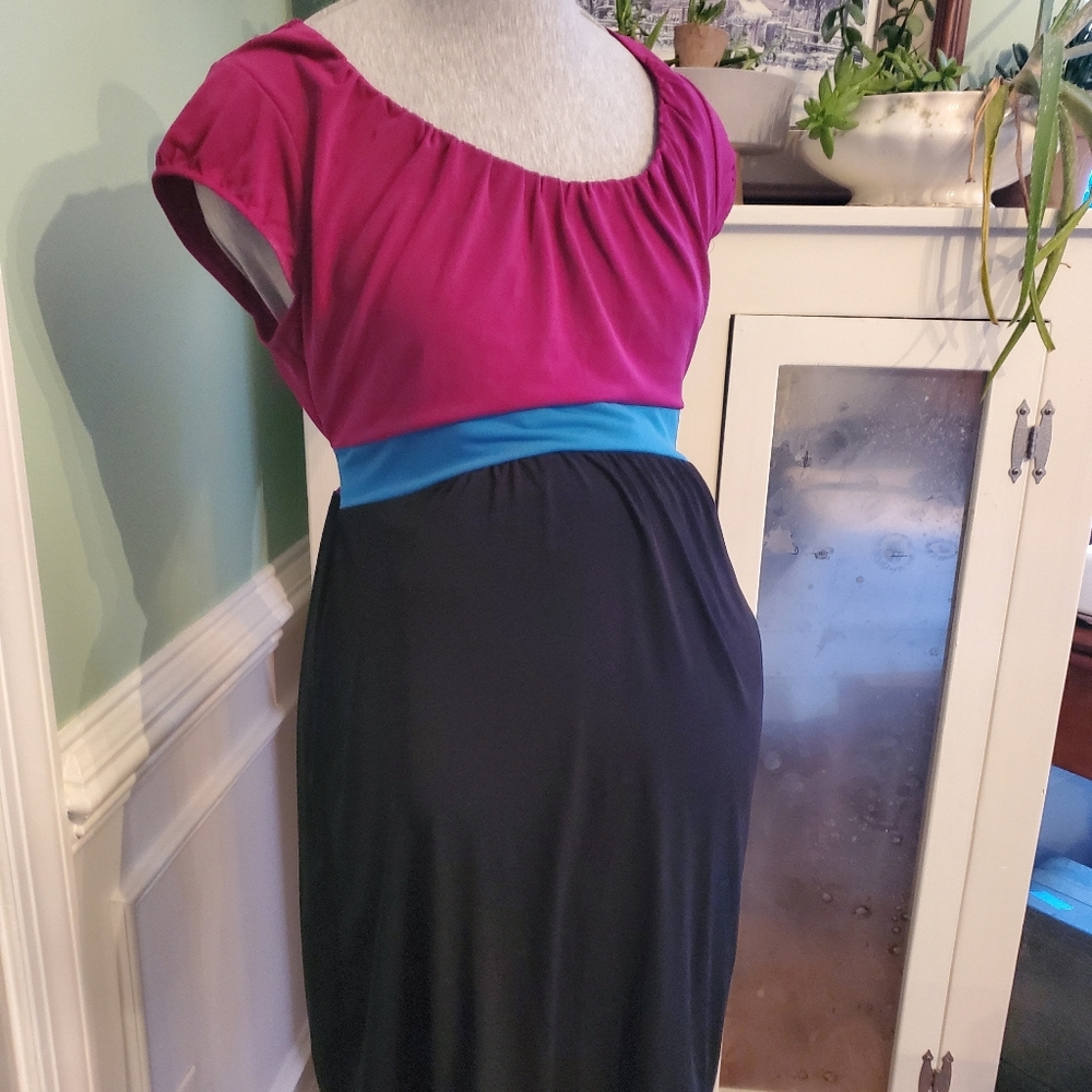 Knit maternity dress M